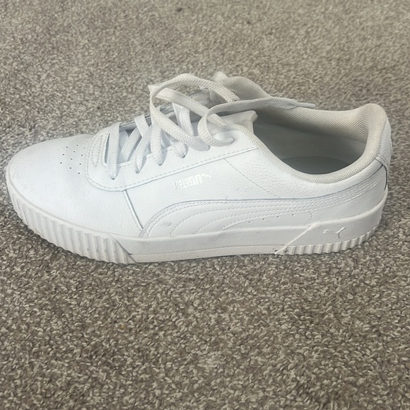 All white puma sneakers - Picture 2 of 3